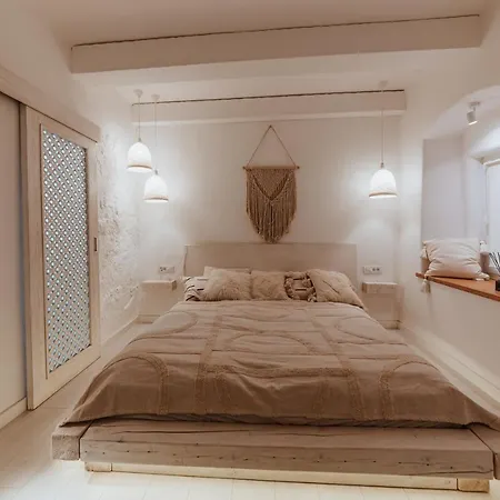 Cave By Casa Familia * 노비사드